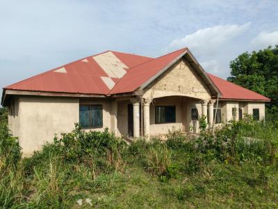 7 Bedrooms, Krobo, Near Adesina Kenyasi Abrem., Kumasi Metropolitan, Ashanti, House for Sale