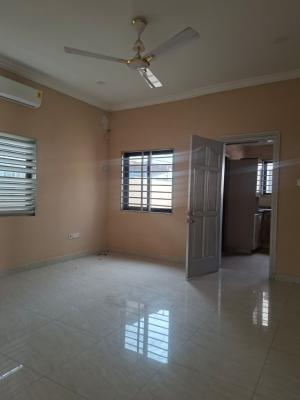 2 Bedrooms Self Compound, Osu Oxford Street, Osu, Accra, Apartment for Rent