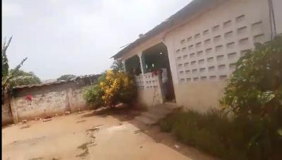 Plot with Old Building, Russia Road, Old Dansoman, Accra, Detached Bungalow for Sale