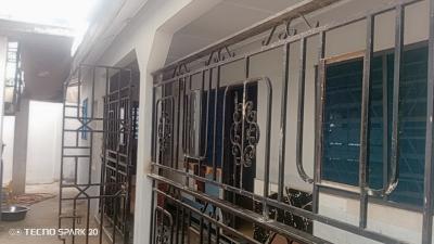 Chamber and Hall, Ecomog Haatso, Madina, La Nkwantanang Madina Municipal, Accra, Apartment for Rent