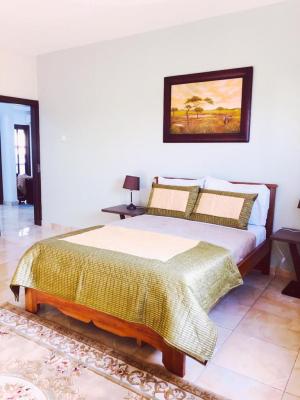3-bedrooms at Osu, The Browns Realtor . Osu Around Republic Bar, Osu, Accra, Apartment for Rent
