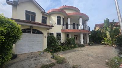 4 Bedroom House with a Pool in a Gated Community at Cantonment, Cantonment, Accra Metropolitan, Accra, House for Sale