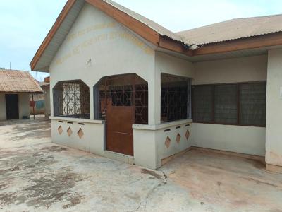 5 Bedrooms, Kronum, Near Suame Markro., Kumasi Metropolitan, Ashanti, House for Sale