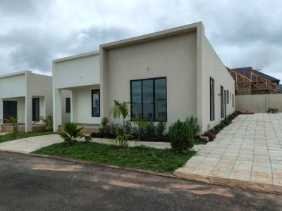 2 Bedrooms House, Abuakwa Akropong., Kumasi Metropolitan, Ashanti, House for Sale