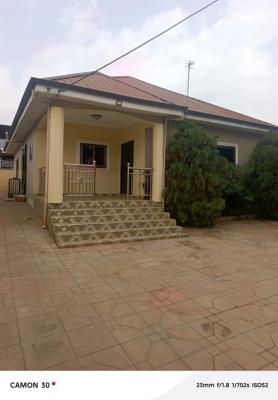Decent 3-bed Home @ Adenta (amrahia), Ghana, Amrahia, Adenta Municipal, Accra, House for Sale