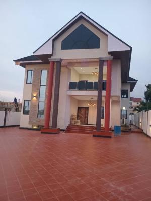 5 Bedroom at Santasi, Santasi, Kumasi Metropolitan, Ashanti, Block of Flats for Sale