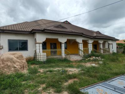 10 Bedrooms House, Adesina, Near Kenyasi Abrem., Kumasi Metropolitan, Ashanti, House for Sale