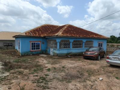 4 Bedrooms, Krobo , Near Kenyasi Abrem., Kumasi Metropolitan, Ashanti, House for Sale
