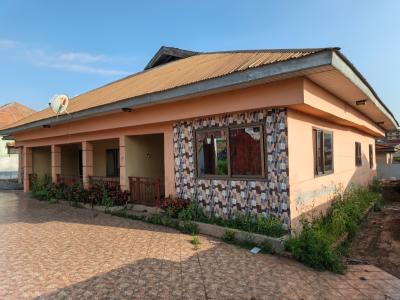 5 Bedrooms, Atonsu, Near Asokwa, Ahodwo, Ahinsan., Kumasi Metropolitan, Ashanti, House for Rent