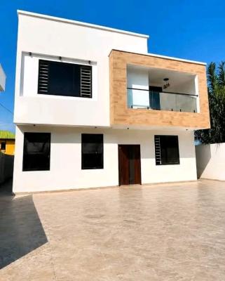 Luxury 3-Bedroom Smart Home @ Spintex