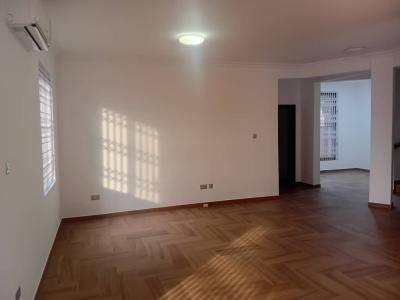 (3) Bedroom House Duplex