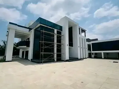 Luxury7-Bedroom Smart Home for Sale @trasacco