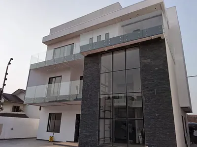 Executive Penthouse -- Adjiringano