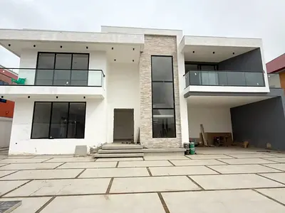 4-Bedroom Luxury Home with Boys' Quarters & Swimming