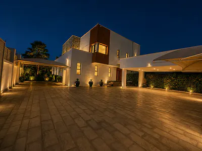 7 Bedroom House at Airport Hills