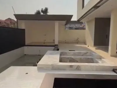 Luxury 6 Bedroom Ensuite Smart Home with Elevator & Swimming Pool for
