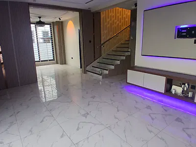 Smart 3 Bedroom House with 1 Extra Room