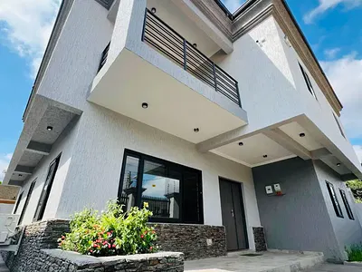 Executive 4 Bedroom