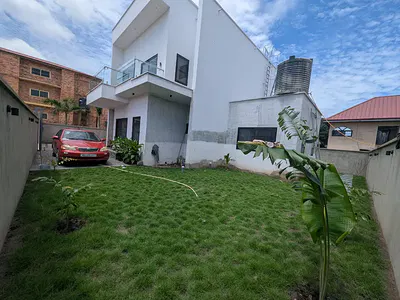 Elegant 4 Bedroom House in a Serene Area