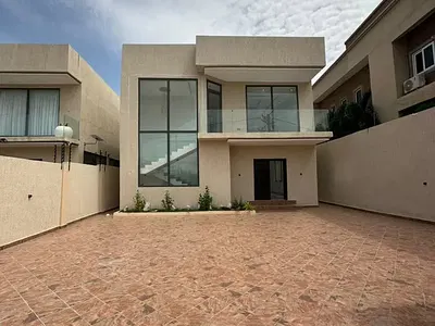 Executive 4 Bedroom