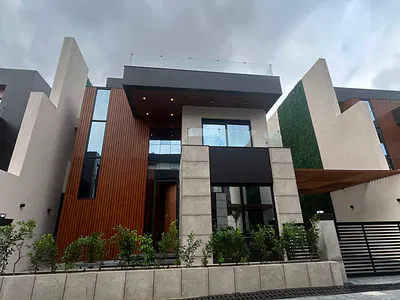 5 Bedroom Villa