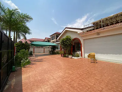 5 Bedroom