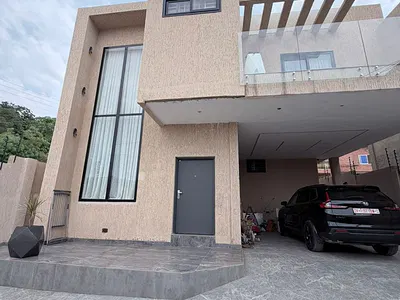 4 Bedrooms