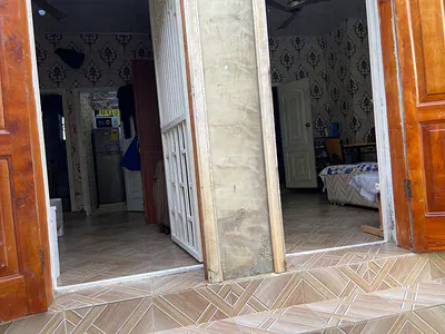 11-Bedroom Beachfront House, 3 Titled Plots