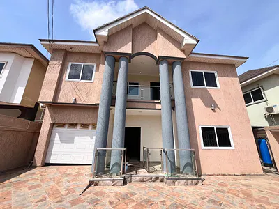 4 Bedrooms