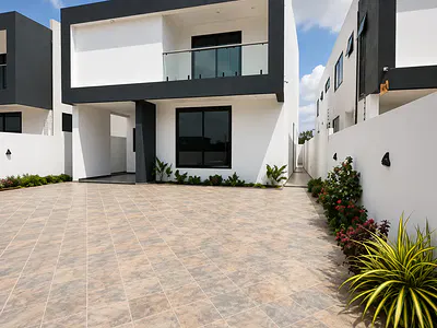 4 Bedroom House with Boys Quarters at East Airport