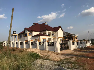7 Bedroom House for Sale at Asuofia Abrepo