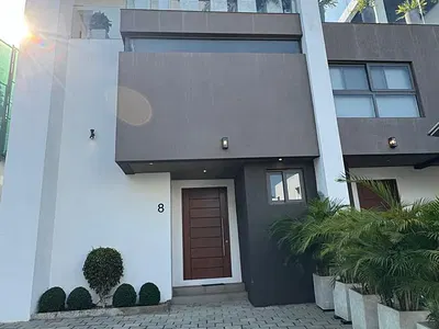 Executive Fully Furnished 4 Bedroom