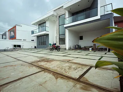 Executive 4 Bedroom