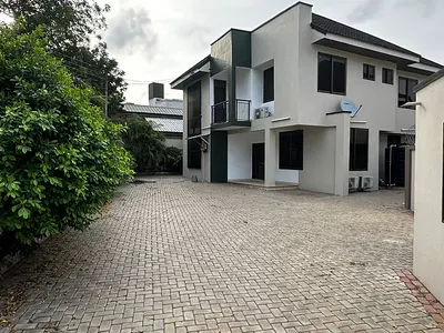 Luxury 4 Bedroom House