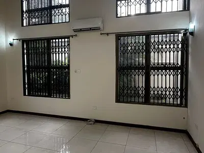 Luxury 4 Bedroom House