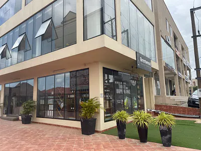 Spacious Premium Double Shop