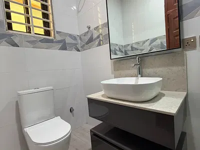 (4) Bedroom Storey Building