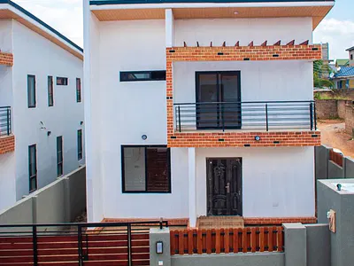 Luxury 3 Bedroom House for Sale