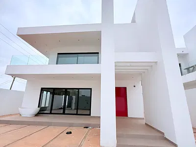Executive Newly Built 4 Bedroom