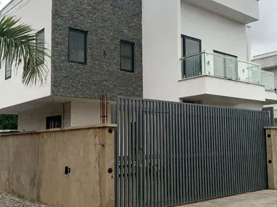 Executive 4 Bedroom