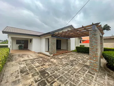 Luxury 3 Bedroom Home