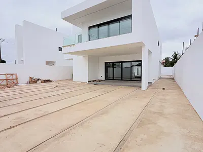 5 Bedroom House with Boys Quarters and Pool