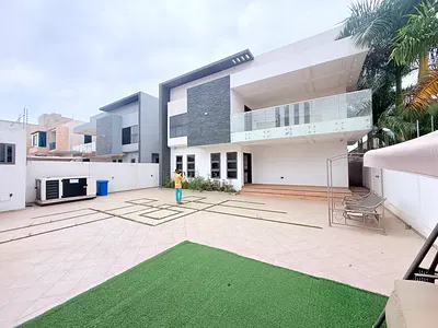 Executive 4 Bedroom