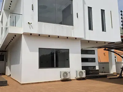 Executive 4 Bedroom