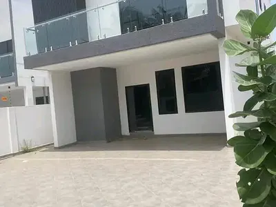 Modern 3-Bedroom Duplex +BQ Home