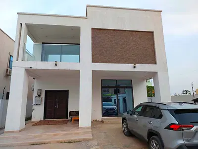 Modern 3-Bedroom Detached Duplex House