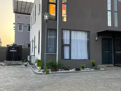 Beautiful 2-Bedroom Townhouse