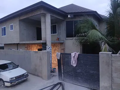 7bedroom House