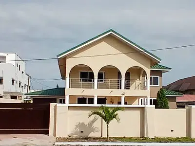 Executive 5 Bedrooms