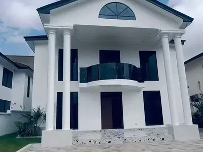 4 Bedroom House with Boys Quarters
